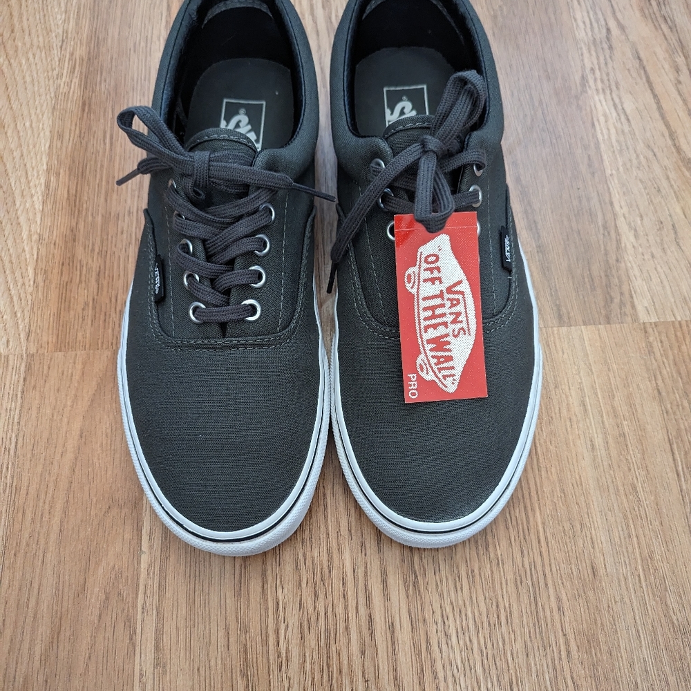 VANS, shoes for men, Size 9.5